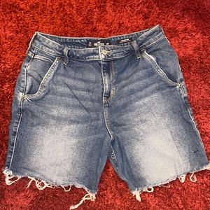 Hollister Mom Jean High Wasted